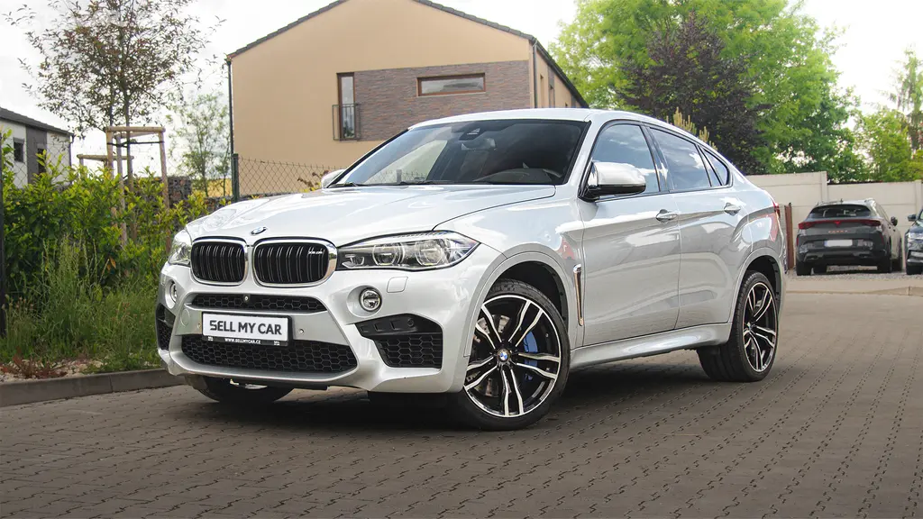BMW X6, M 4,4/423kW xDrive ČR 360°